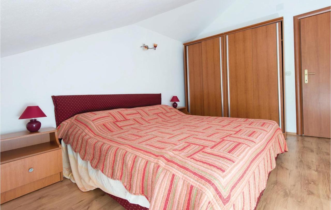 2 Bedroom Beautiful Apartment In Ston Exterior photo